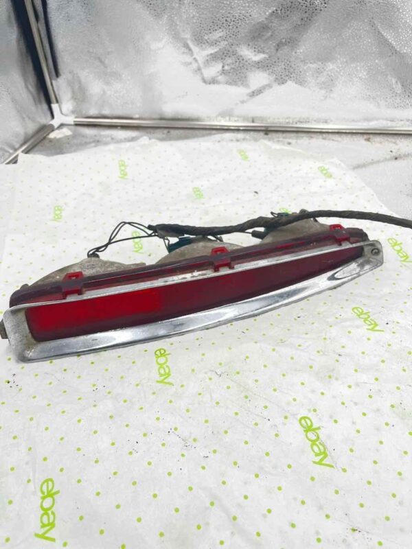 94 95 96 97 98 99 CADILLAC DEVILLE Tail Light Assembly Left driver side