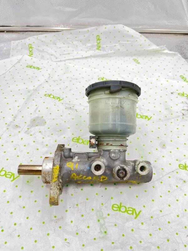 91 92 93 94 95 96 97 HONDA ACCORD Master Cylinder