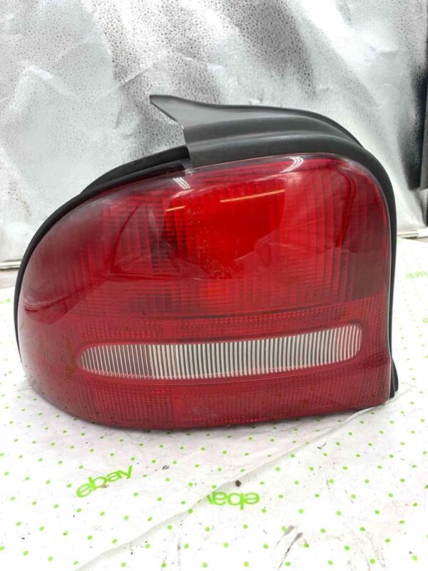 95 96 97 98 99 DODGE NEON Tail Light Assembly Left