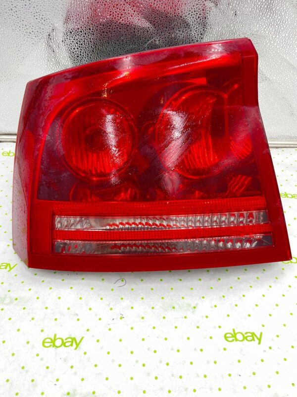 06 07 08 DODGE CHARGER Tail Light Assembly Left driver side