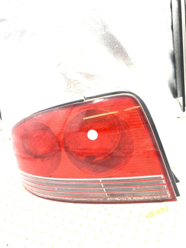 02 03 04 05 HYUNDAI SONATA Tail Light Assembly Left driver side