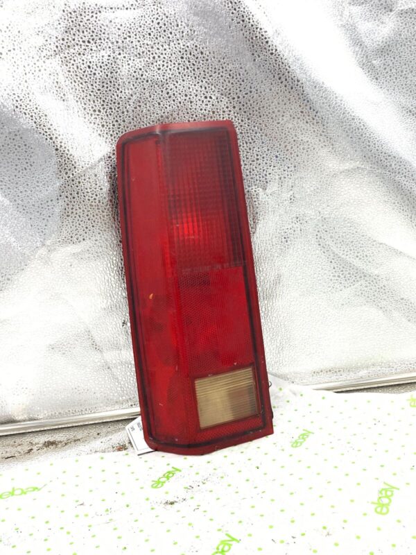 1885-2005 CHEVY ASTRO Tail Light Assembly Left driver side