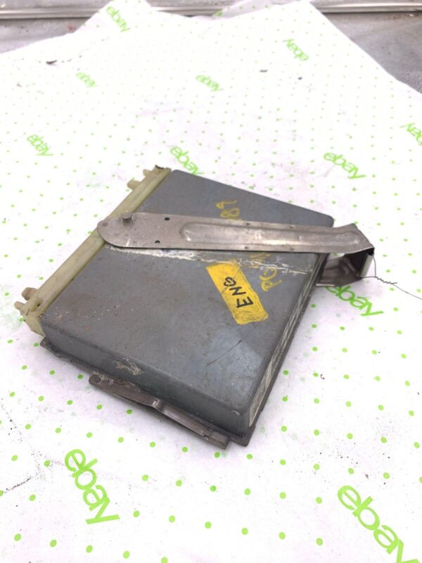 98 VOLVO 70 SERIES Engine/motor Brain Box