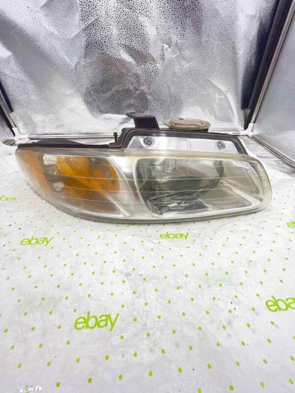 96 97 98 99 00 DODGE CARAVAN Headlamp Assembly Right